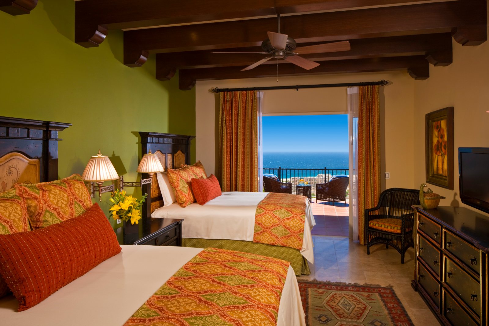 Montecristo Estates Luxury Villas