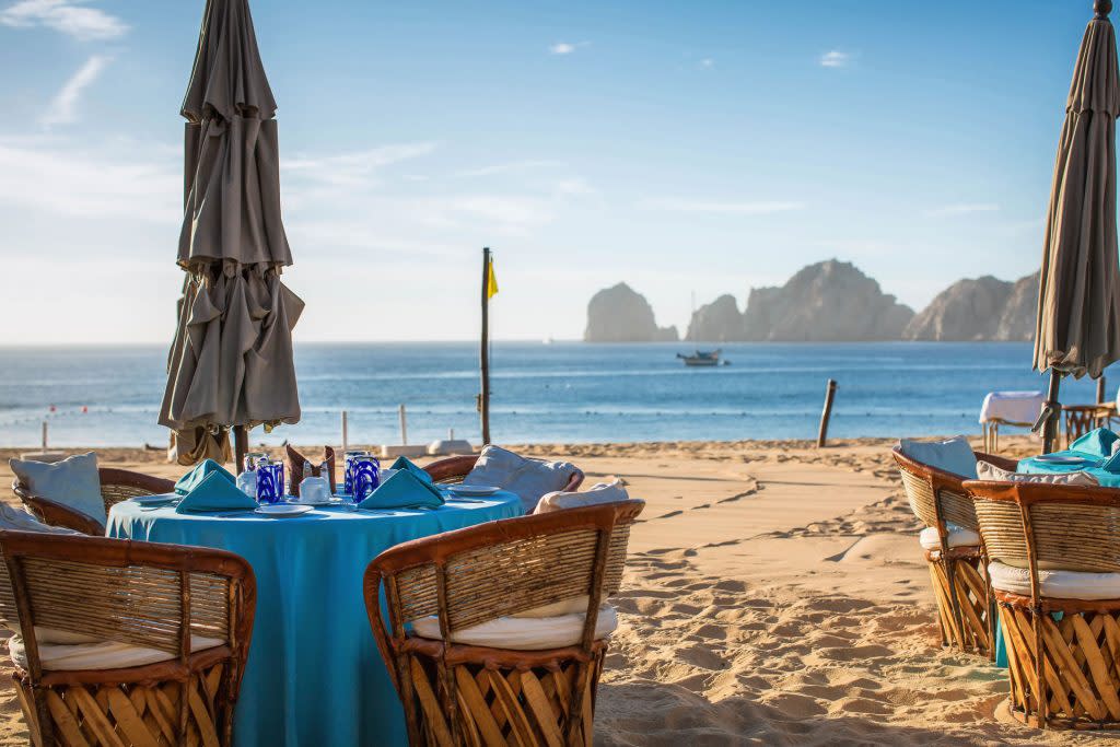 Cascadas Beach Grill